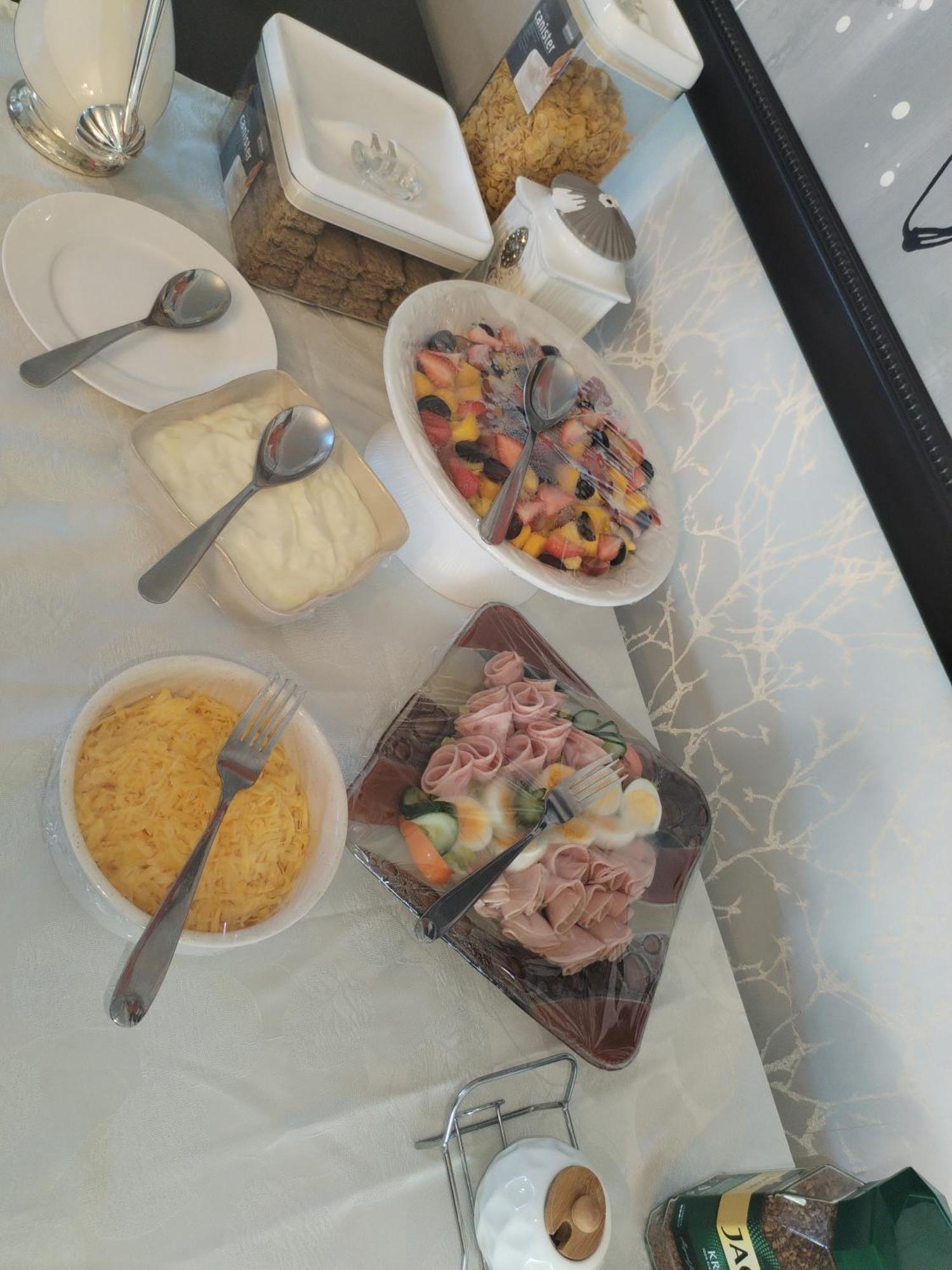Royal Guesthouse 음툰지니 외부 사진
